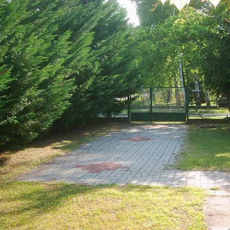 בית נופש Balaton 46 *