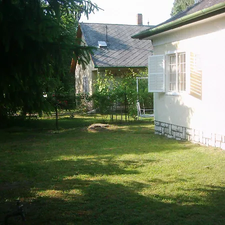 Balaton 46 בית נופש שיופוק